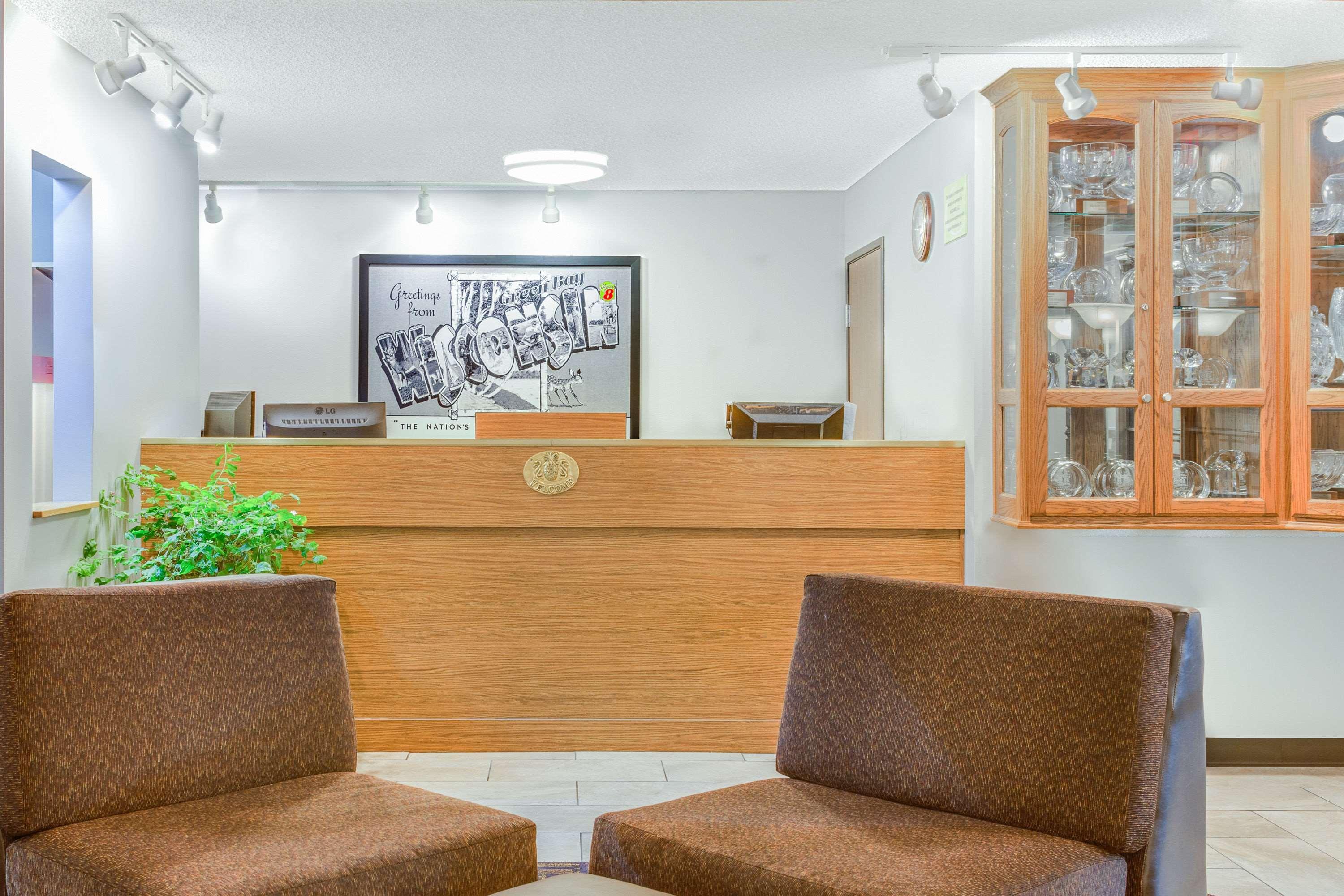 ซูเปอร์ 8 บาย วินด์แฮม กรีนเบย์ เนียร์ สเตเดียม Hotel ภายนอก รูปภาพ