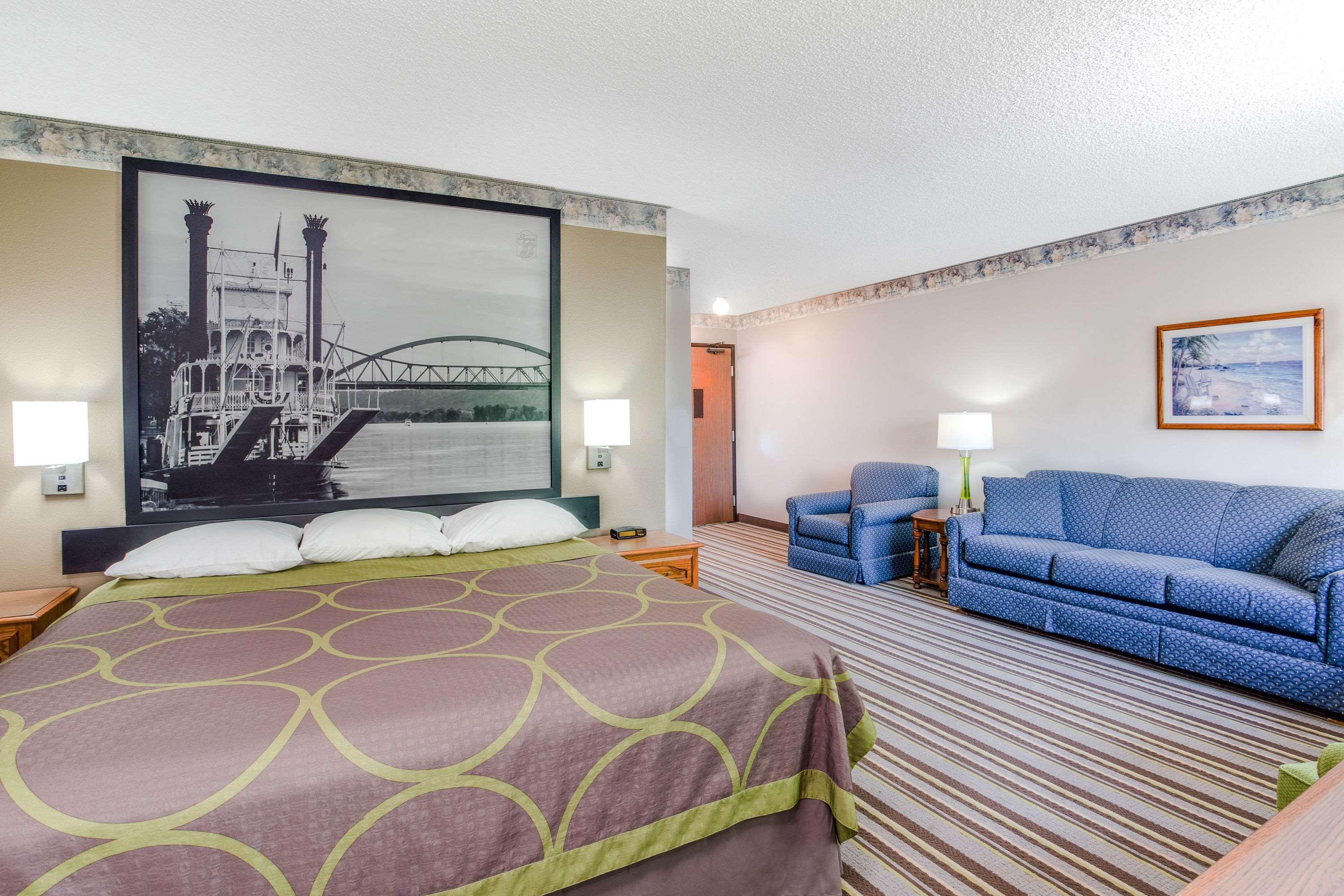 ซูเปอร์ 8 บาย วินด์แฮม กรีนเบย์ เนียร์ สเตเดียม Hotel ภายนอก รูปภาพ
